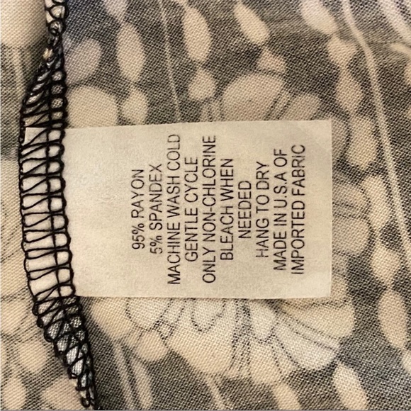 🌻 SALAAM Skirt Size XL - Picture 5 of 7